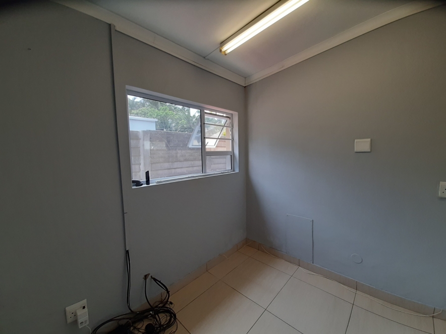 To Let commercial Property for Rent in Beacon Bay Eastern Cape